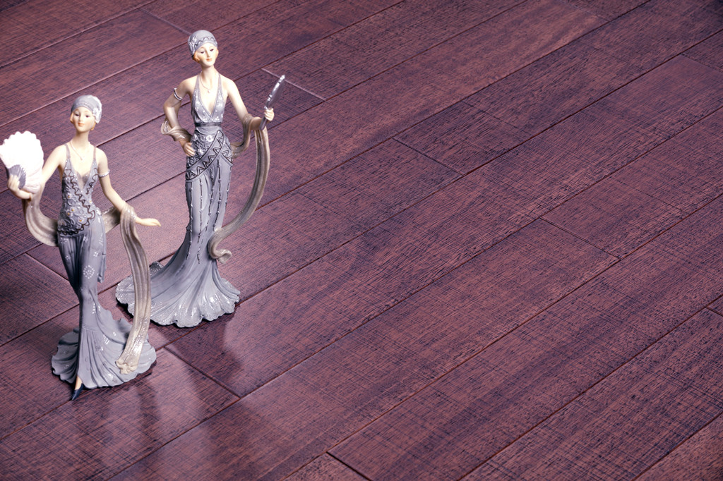 素颜，一直在找寻不同：大胆高级的色彩运用