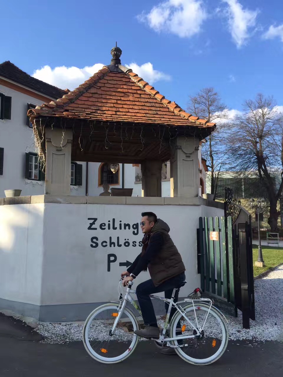 香港著名室内设计大师黄志达以“首席产品官”新身份亮相久盛