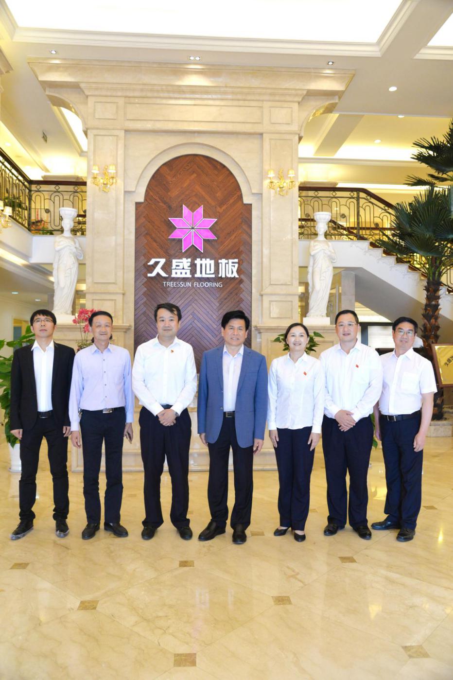 结对党建，银企跨界联袂——创先争优齐努力 结对共建同提高