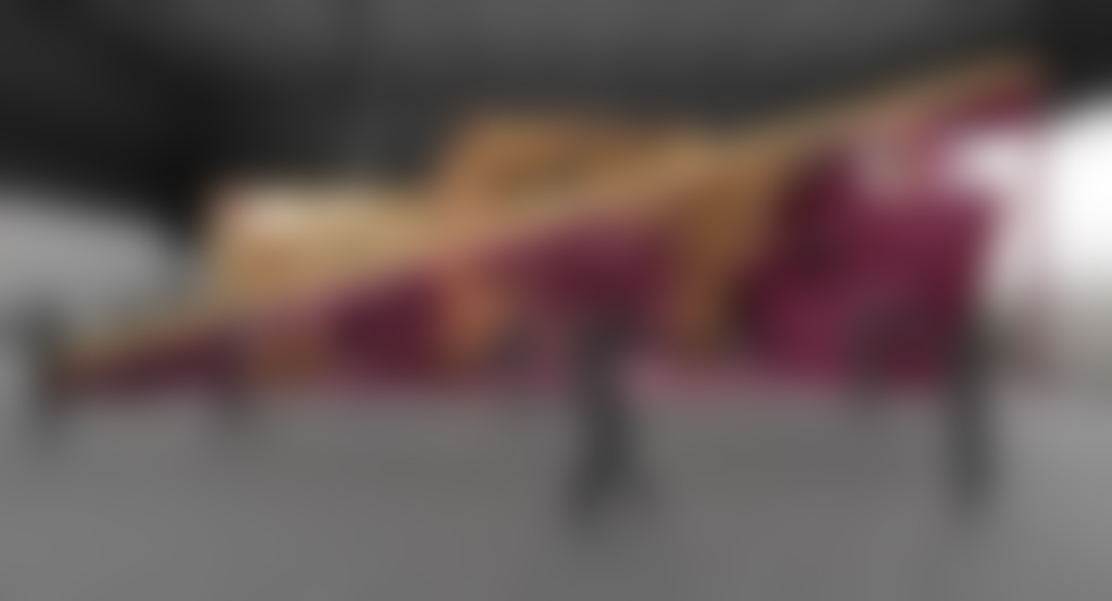 一场秀，一场发布会，一出惊奇